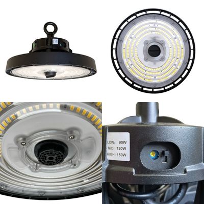 Collage d’images montrant le luminaire circulaire de grande hauteur Perform Pro Max Integral LED, y compris des gros plans de la prise Zhaga 18 et de l’interrupteur de commutation de puissance