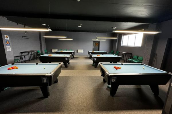 La salle de billard du Towy Sports Bar, à Carmarthen